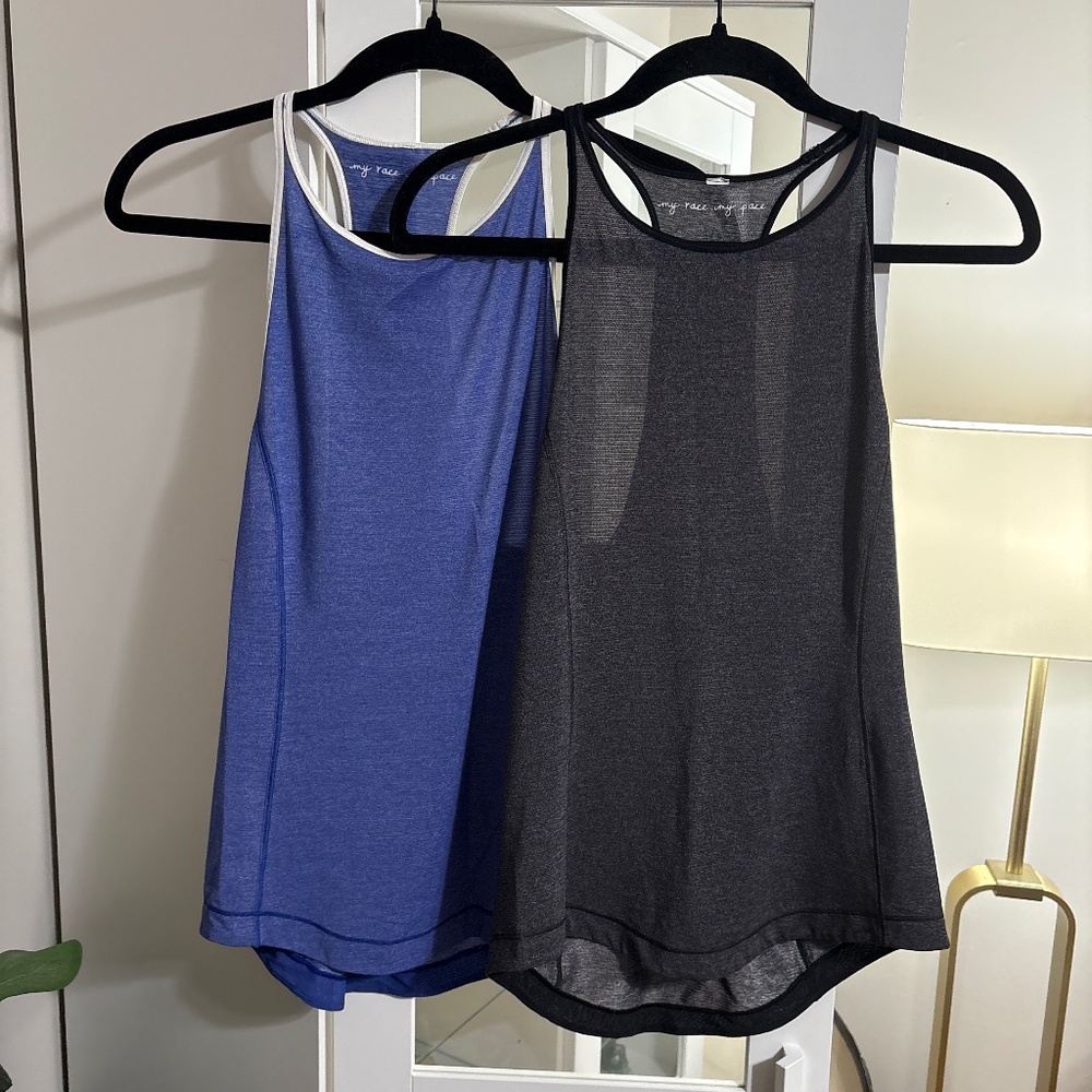 Lululemon lot of tank tops size 2 4